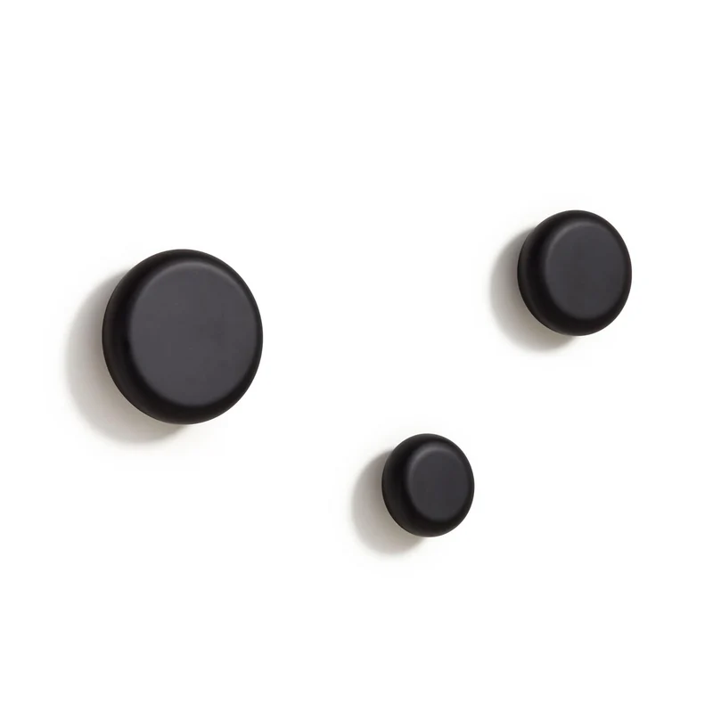 Nadue Set aus 3 Wandhaken aus massiver Buche mit schwarzem Finish