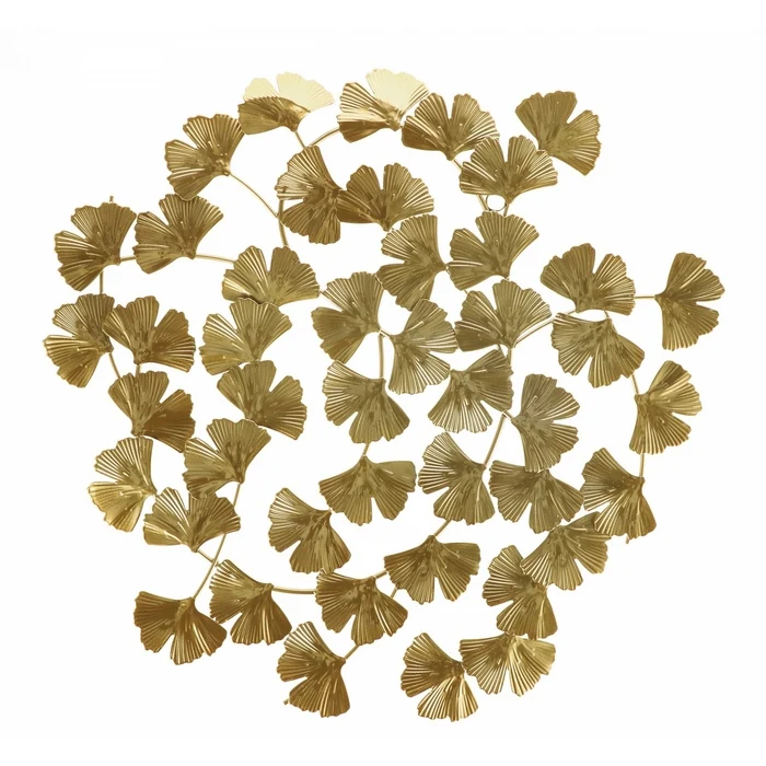 Decorazione con foglie dorate da parete